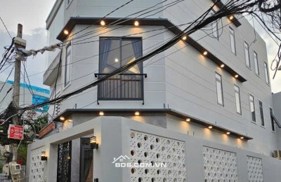 Bán nhà góc 2 mặt tiền xây mới gần đường Phạm Hữu Lầu Quận 7