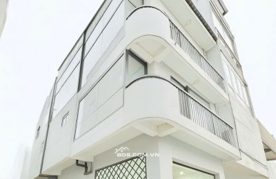 8 Tỷ nhỉnh: MẶT TIỀN Quận 10 cư xá Đồng Tiến, căn góc 2 mặt tiền 3 tầng, thu nhập 1Ty3. 0933910039