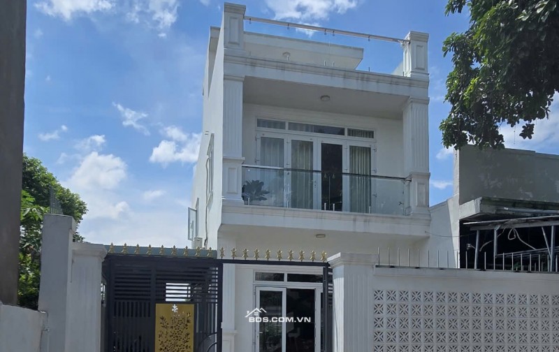 NHÀ ĐẸP 7.5 x 22m NỞ HẬU đường Oto, Gần Phan Văn Hớn, chợ XThới Thượng