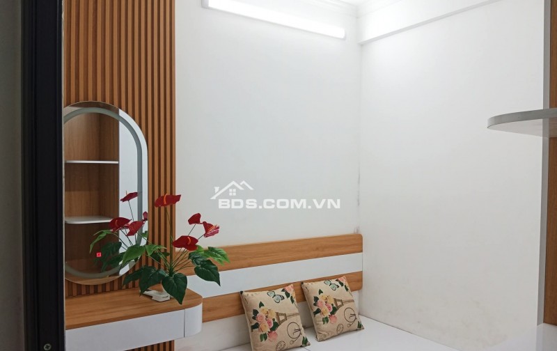 Nhà Đẹp Ở Luôn Tôn Đức Thắng, Đống Đa 40m, tầng 1, giá 2,88 tỷ