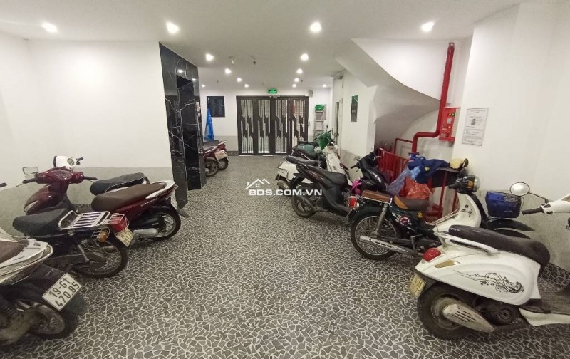 BÁN CHUNG CƯ MINI 18 PHÒNG, GẦN VIỆN E, THÁNG THU 100 TRIỆU