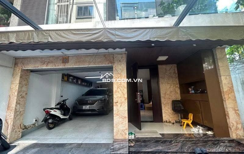 Nhà Đẹp Ô TÔ Vào Nhà, Đường Láng 121m, 5 tầng, mt 7.5m, giá 44 tỷ