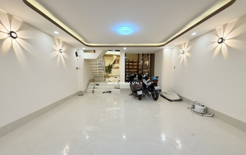 Gò Vấp nhà trong ngõ 5 tầng, 80m2, 4 phòng ngủ, sổ hồng trao tay, giá hời chỉ 9.5 tỷ - Cơ hội an cư lạc nghiệp lý tưởng!