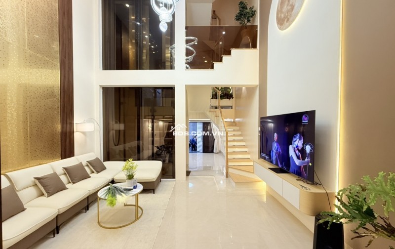 Gò Vấp nhà trong ngõ 5 tầng, 80m2, 4 phòng ngủ, sổ hồng trao tay, giá hời chỉ 9.5 tỷ - Cơ hội an cư lạc nghiệp lý tưởng!