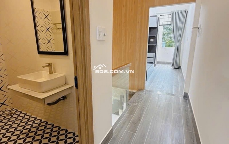 Bán nhà giá tốt nội thất đẹp DT: 69 Nguyễn Văn Đậu, P.6, Q. Bình Thạnh giá: 9,3  tỉ