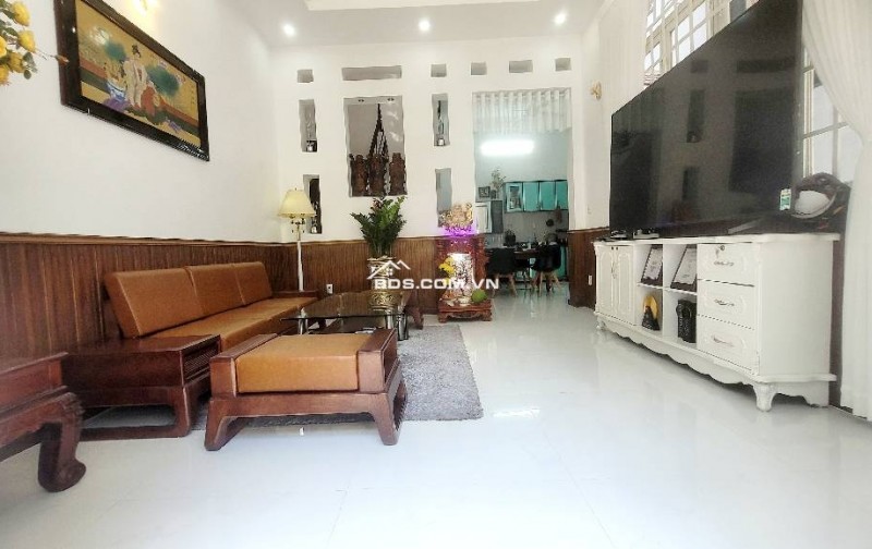 HẺM 7 CHỖ TRÁNH NHAU PHAN SÀO NAM, 45M2, TRỆT 2 LẦU ĐÃ CHẮC CHẮN CÒN ĐẸP, CHỈ 8.5 TỶ.