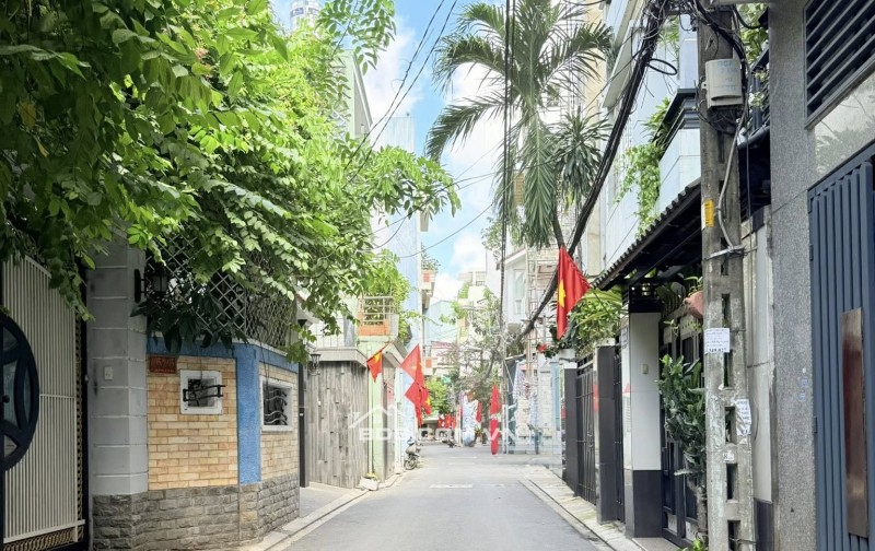 CHỈ 7.8 TỶ CÓ NHÀ KHU PHÂN LÔ NGAY NGÃ TƯ BẢY HIỀN - TÂN BÌNH, 45M2, SẴN KẾT CẤU, HẺM NHỰA XE HƠI ĐỖ CỬA NGÀY ĐÊM.