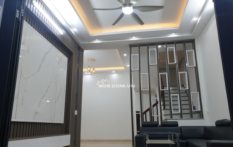 BÁN NHÀ ĐẸP 2.35 TỶ 3 TẦNG 50M2 ( ĐÔNG BẮC ) NGÕ PHÙ NGHĨA