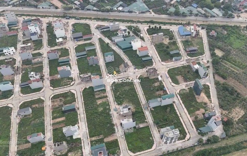 Cần bán đất sổ đỏ chính chủ đường phân lô, giao dịch chính chủ