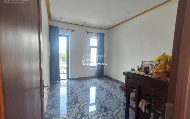 Chính chủ bán nhà 3 tầng kiên cố, rộng rãi – vị trí đẹp đường Huỳnh Tấn Phát, Quận 7
