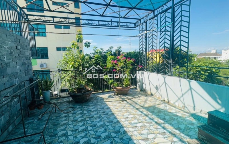 Bán nhà 4 tầng MT Tiên Sơn 18  - 90m²