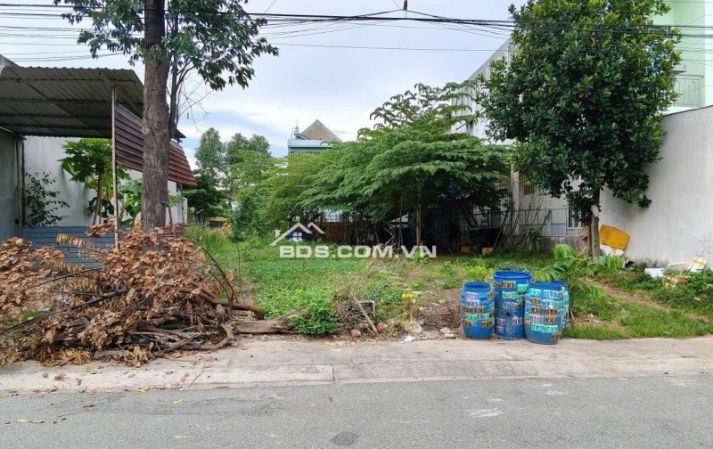 Chủ cần tiền kinh doanh bán gấp đất nền giá 850 triệu nằm ngay khu công nghiệp, sổ hồng riêng