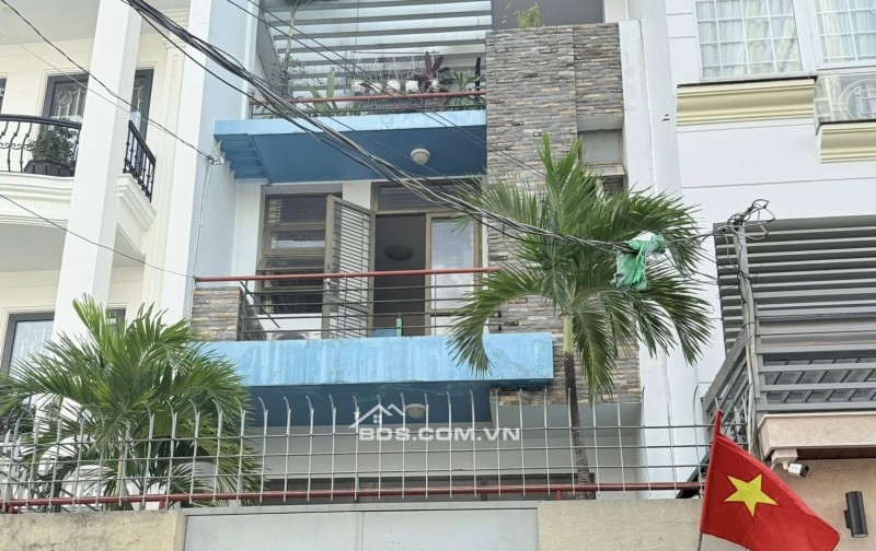 PHƯỜNG TÂN SƠN HOÀ (F1 - Tân Bình) Đối diện công viên mini - hẻm 6m, 40m2, 3T - 8. tỷ