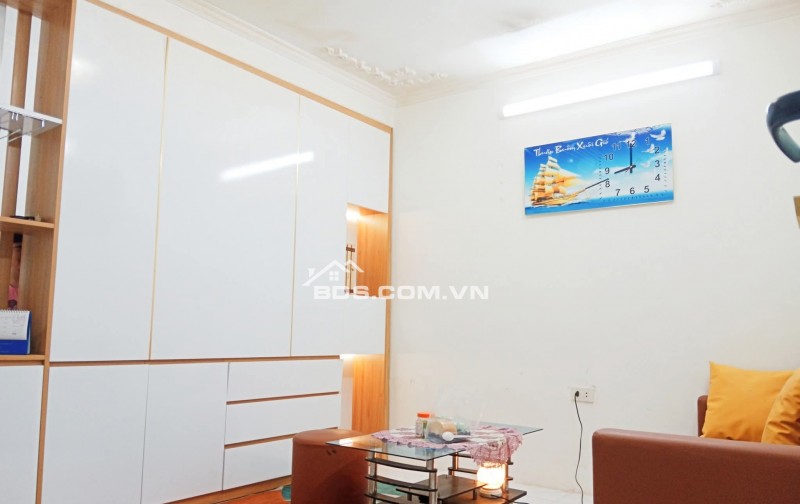 Nhà Đẹp Ở Luôn Tôn Đức Thắng, Đống Đa 40m, tầng 1, giá 2,88 tỷ