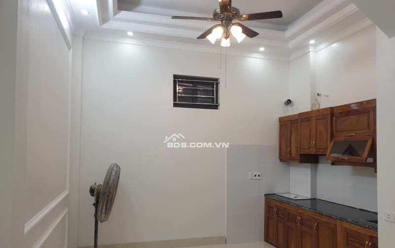 BÁN NHÀ ĐẸP 2.75 TỶ 3 TẦNG 48M2 Ô TÔ ĐỖ CỬA NGÕ ĐƯỜNG THANH BÌNH