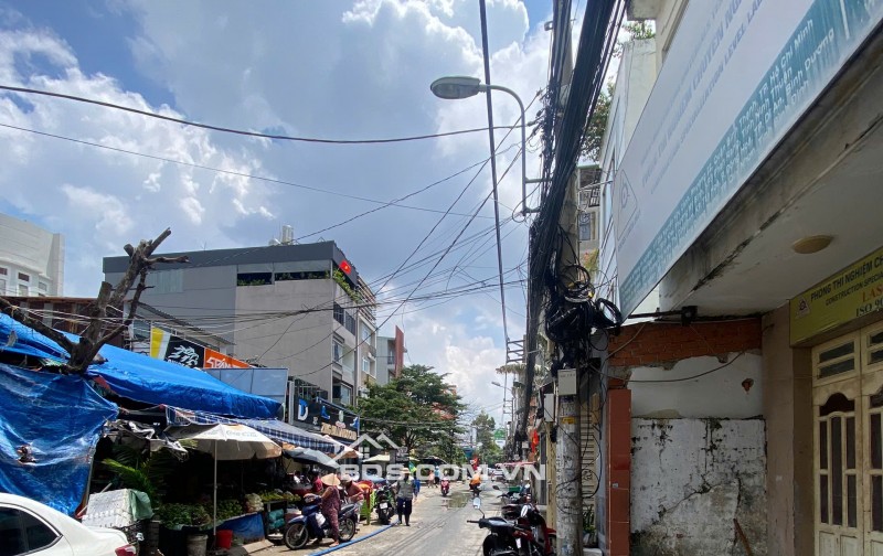 Cho thuê mặt bằng 45m2 trống suốt Nguyễn Hữu Cảnh P22 Bình Thạnh