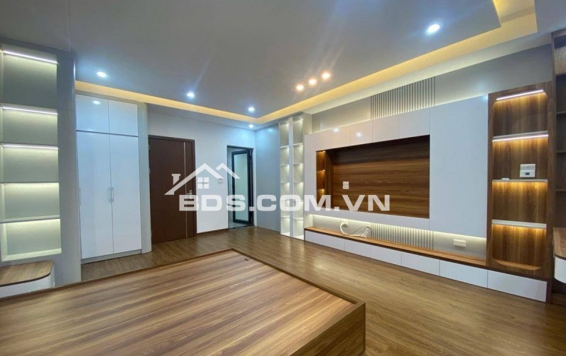 Nhà Khương Trung - Phân Lô - Oto 5 Tạ Đỗ Cửa - Ngõ Thông