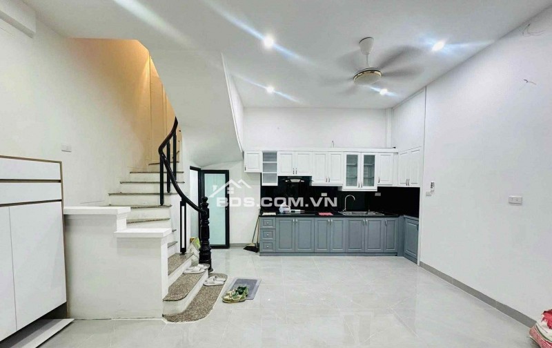 CHỈ HƠN 5 TỶ – NHÀ SÁT VÁCH BÁCH – KINH – XÂY -  LÊ THANH NGHỊ – HIẾM CÓ KHÓ TÌM – KHÁCH PHẢI THẬT NHANH!