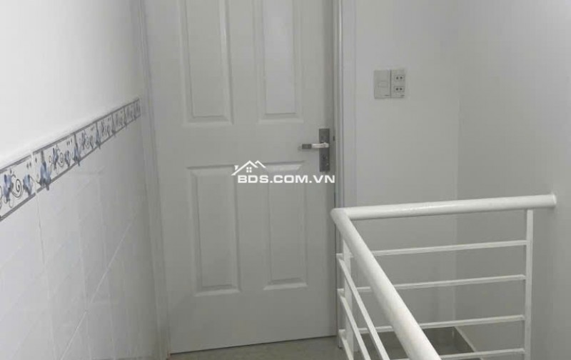 bán nhà phố quận go vap - phuong 12 - đường Phan Huy ích