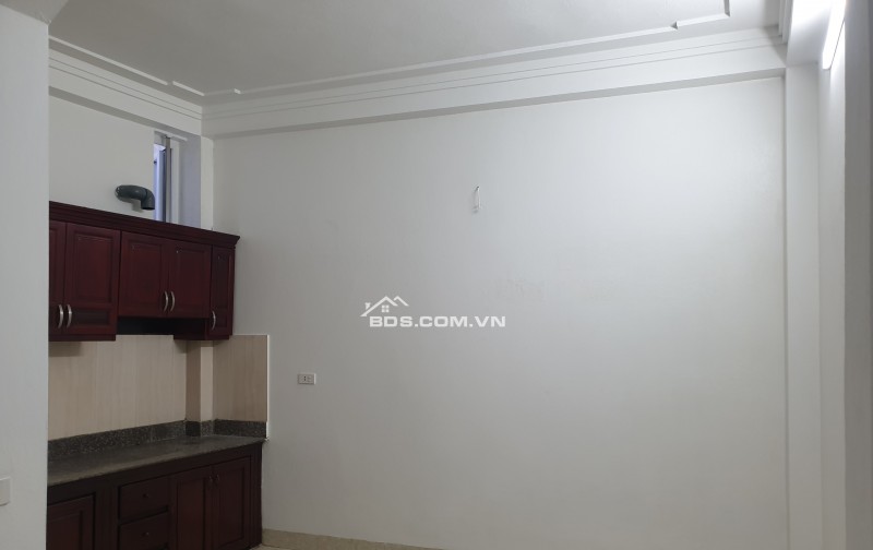 BÁN NHÀ ĐẸP 1.62 TỶ 2.5 TẦNG 41M2 ( TÂY BẮC ) NGÕ TRẦN HUY LIỆU