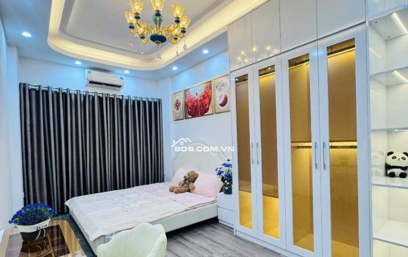 Nhà Đẹp Gần Đường Ô Tô,  Dốc Thọ Lão 25/27m, 4  tầng,  mt 4m, giá 8.3 tỷ.