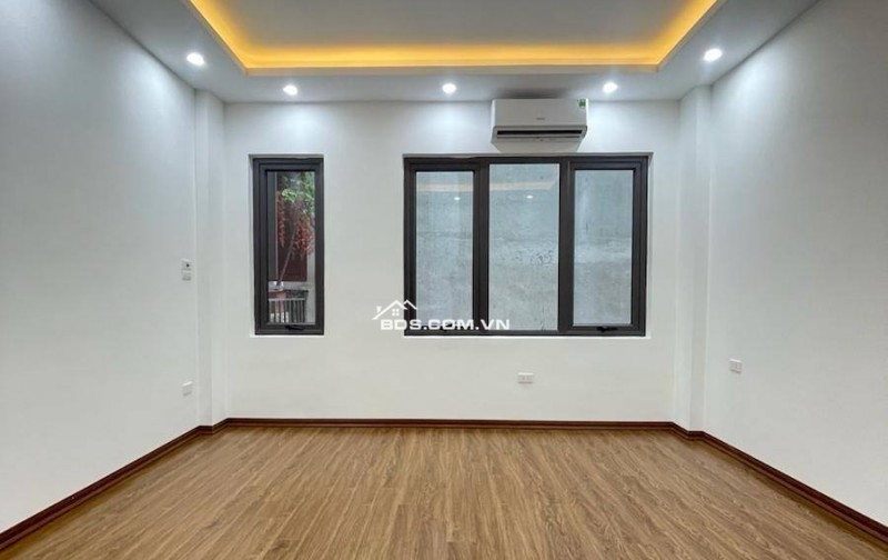 Nhà Khương Trung - Phân Lô - Oto 5 Tạ Đỗ Cửa - Ngõ Thông