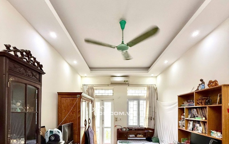 Nhà Đường Láng - Phân Lô Oto Tránh - Nở Hậu - Ngõ Thông KD