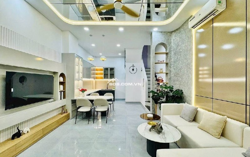  NHÀ DÂN XÂY CHẮC CHẮN – 50M RA ĐƯỜNG CỔ LINH – Ô TÔ ĐỖ CỬA – AN NINH TỐT – DÂN TRÍ CAO 