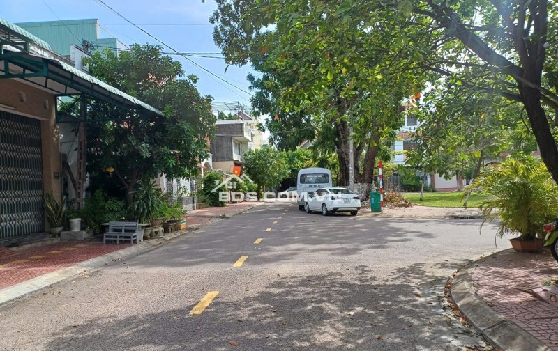 Chính chủ Bán đất mặt tiền khu Thanh Niên, Diện tích 118 m2 Giá chỉ hơn 2 tỷ.