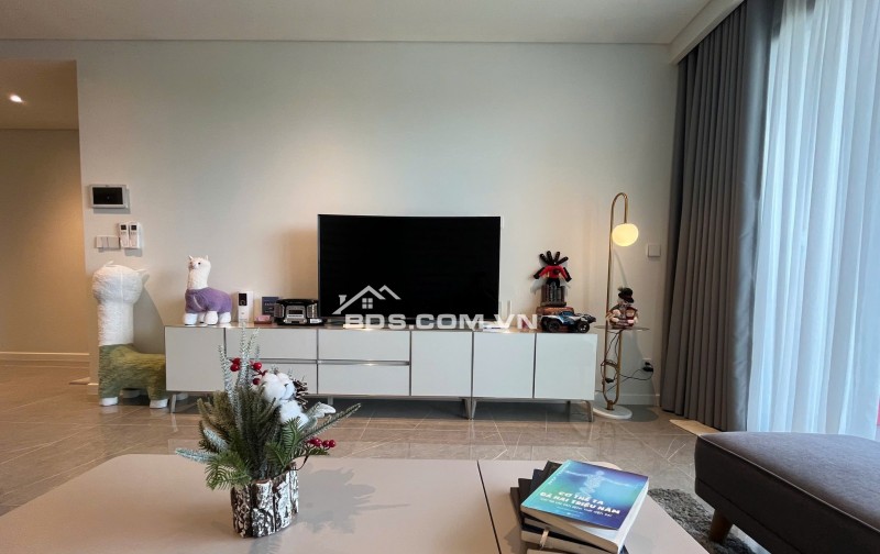 Căn hộ The Opera Metropole, 45 tỷ, 126m2, 3PN, 2WC, nội thất đầy đủ.