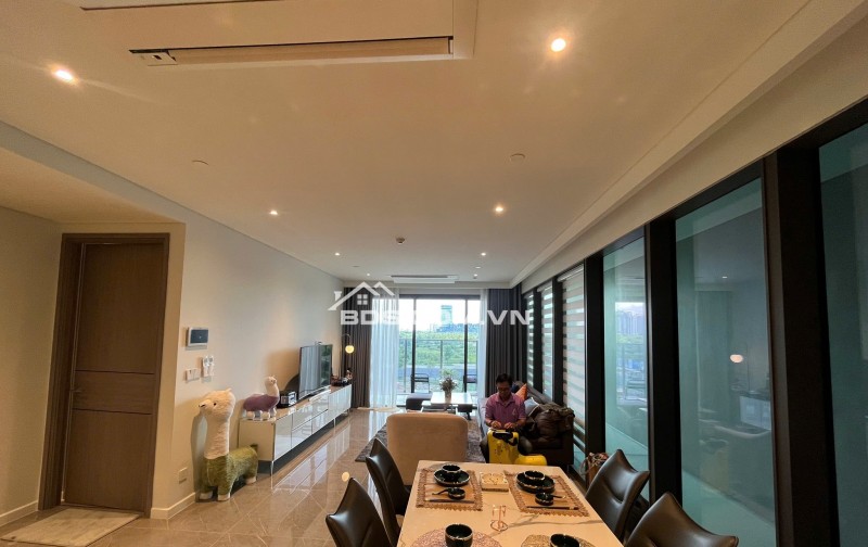 Căn hộ The Opera Metropole, 45 tỷ, 126m2, 3PN, 2WC, nội thất đầy đủ.
