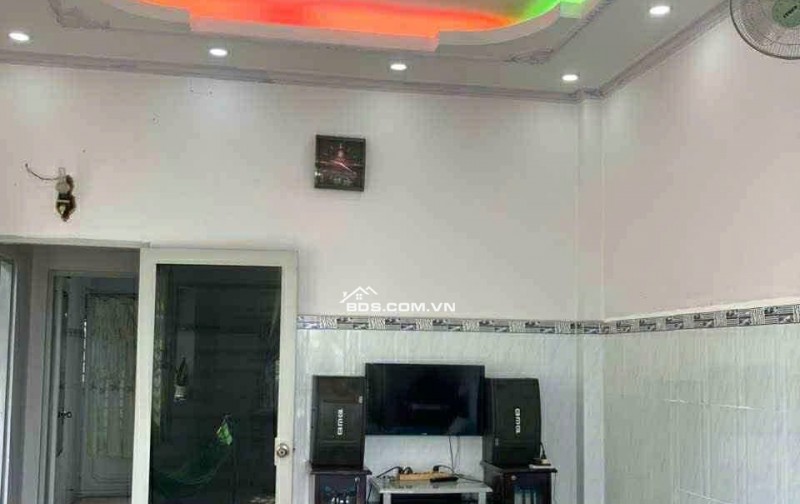 Biệt thự phố 8x17m 3tầng 6PN hẻm xe hơi Trưng Vương 3, Hóc Môn