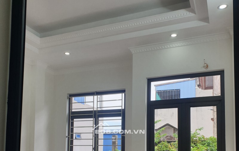 BÁN NHÀ ĐẸP 2.75 TỶ 3 TẦNG 48M2 Ô TÔ ĐỖ CỬA NGÕ ĐƯỜNG THANH BÌNH