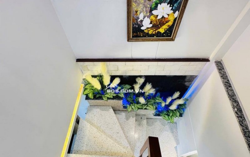 Nhà Đẹp Gần Đường Ô Tô,  Dốc Thọ Lão 25/27m, 4  tầng,  mt 4m, giá 8.3 tỷ.