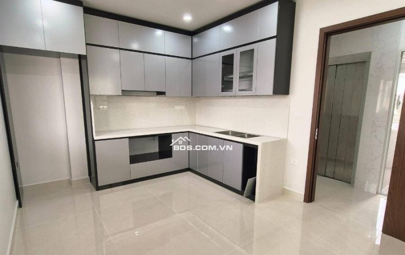 Nhà Đẹp Gần Phố, Tôn Đức Thắng, Đống Đa 40/45m, 6 tầng, mt 4.8m, giá 17.3 tỷ.