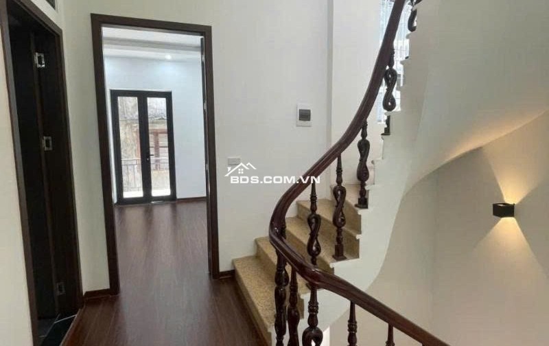 Víp ! Thanh Xuân -  Phân Lô - Oto - Gần Phố- Lô Góc - 64m, 4 Tầng - Nhỉnh 10 Tỷ.