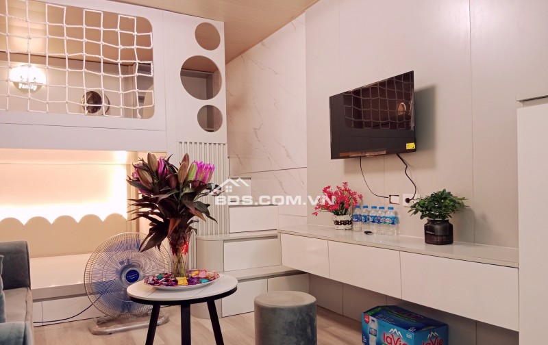 Nhà Đẹp Gần Đường Ô Tô, Bùi Ngọc Dương 35m,  tầng 1, giá 2,75 tỷ