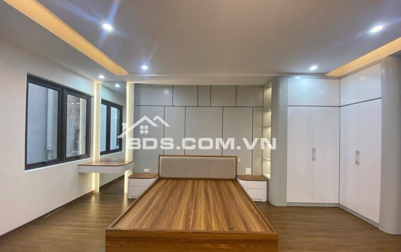 Nhà Khương Trung - Phân Lô - Oto 5 Tạ Đỗ Cửa - Ngõ Thông
