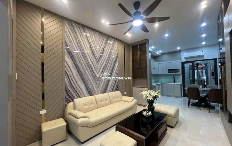 BỒ ĐỀ -HỒNG TIẾN 53M-X5 TẦNG-THANG MÁY -FULL NỘI THẤT-Ô TÔ VÀO TẬN CỬA