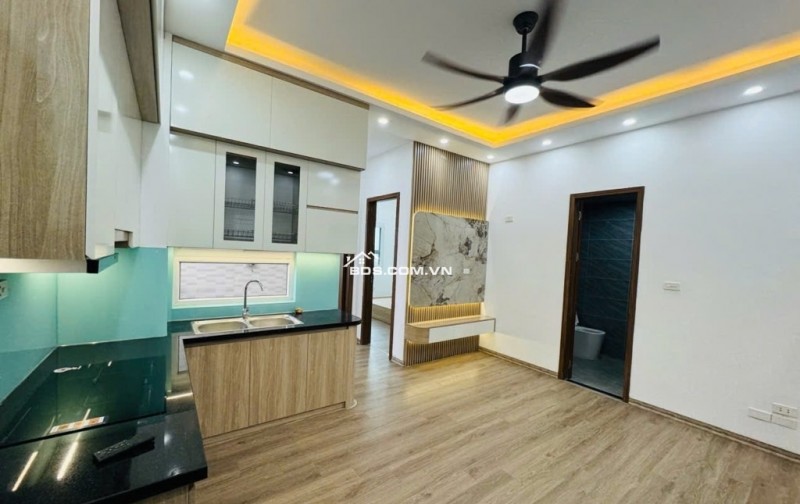 BÁN TẬP THỂ HỒNG MAI – 3 NGỦ, 2 VỆ SINH – NHÀ ĐẸP Ở NGAY – Ô TÔ ĐỖ CẠNH TÒA