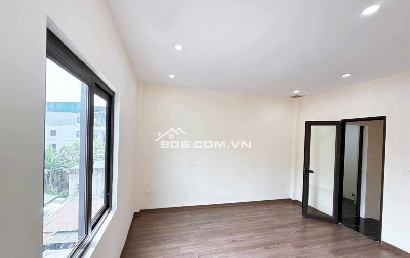 HƠN 6 TỶ – NHÀ ĐẸP 5 TẦNG TRƯƠNG ĐỊNH – FULL NỘI THẤT – SÂN ĐỂ XE RIÊNG – GẦN BÁCH – KINH – XÂY