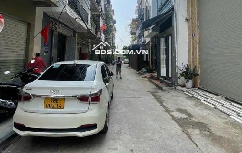 Nhà Kim Giang 32m, 3 tầng, mặt tiền 4m, ngõ thông ô tô tránh, cạnh KĐT mới Đại Kim