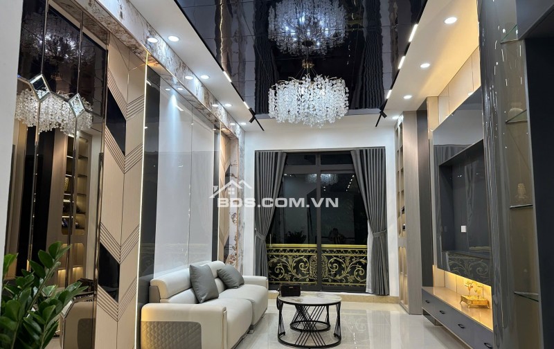 Bán nhà mặt Phố KIM GIANG 41m, 5 Tầng, Mặt tiền 4m; Kinh doanh, gần Khu đô thị. Trường học, Bệnh viện, Ngân hàng
