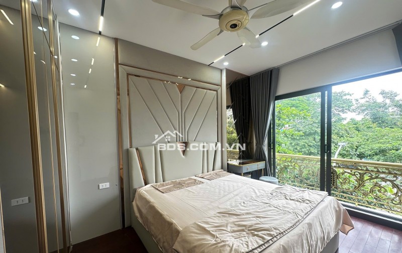 Bán nhà mặt Phố KIM GIANG 41m, 5 Tầng, Mặt tiền 4m; Kinh doanh, gần Khu đô thị. Trường học, Bệnh viện, Ngân hàng