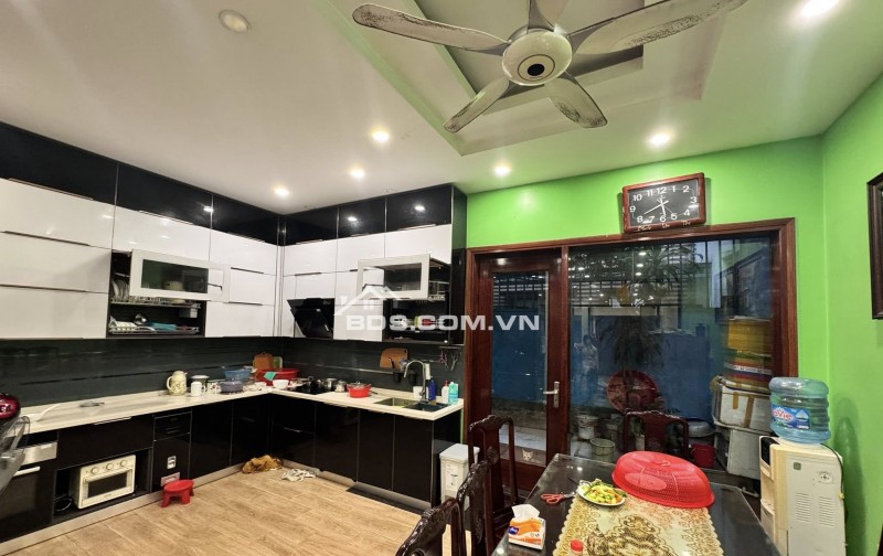 20 tỷ, khu Phân lô Lê Trọng Tấn 65m, 5 tầng, thang máy, mặt tiền 5m, kinh doanh