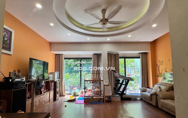 20 tỷ, khu Phân lô Lê Trọng Tấn 65m, 5 tầng, thang máy, mặt tiền 5m, kinh doanh