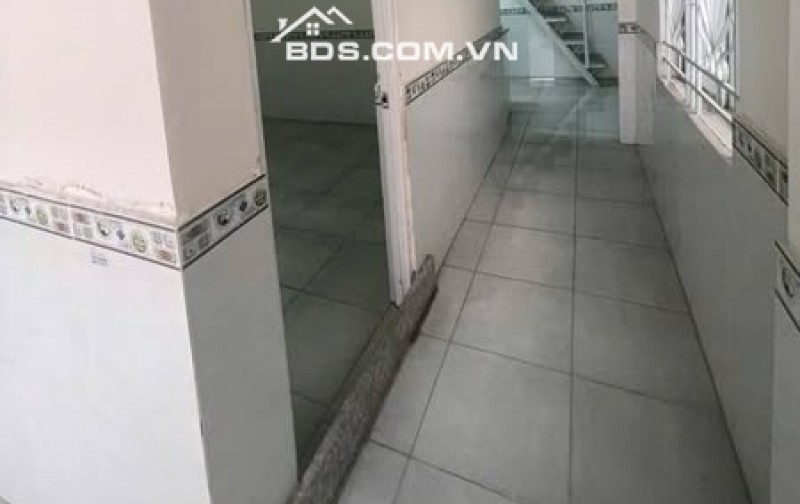 Nhà ngay chợ Hiệp Bình dt 5x12 trệt lầu giá có hơn 4 tỷ