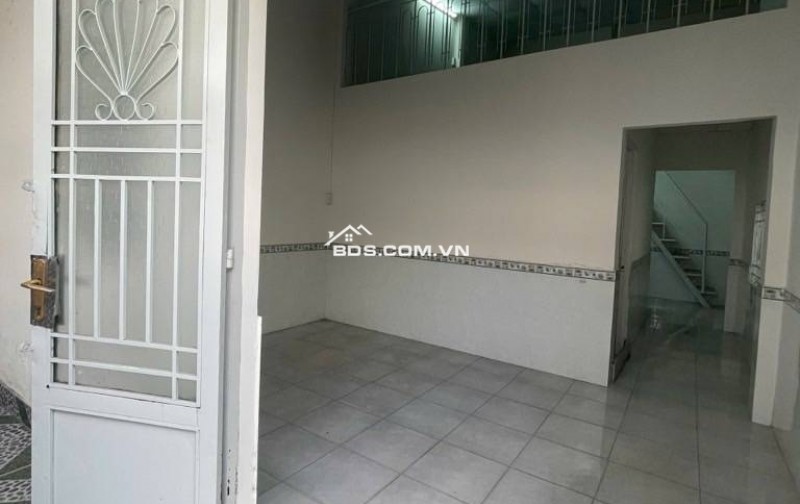 Nhà ngay chợ Hiệp Bình dt 5x12 trệt lầu giá có hơn 4 tỷ