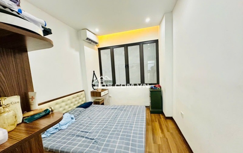 NGÕ NÔNG GẦN PHỐ - VÀI BƯỚC CHÂN RA  HỒ ĐIỀU HOÀ - NHÀ ĐẸP Ở LUÔN - TẶNG NỘI THẤT.