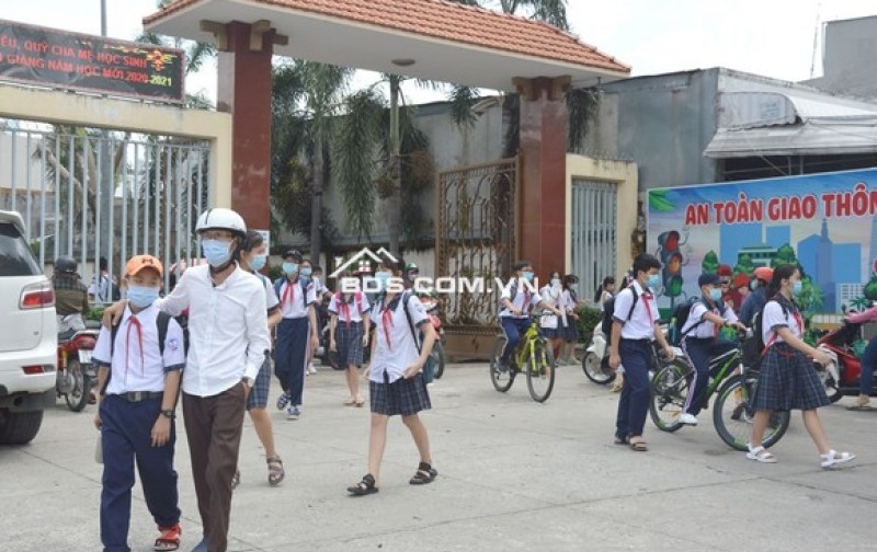 NỢ TIỀN CẦN BÁN GẤP 4010m2 ĐẤT SÁT BÊN CHỢ, TR.HỌC GẦN KCN. GIÁ 180TR